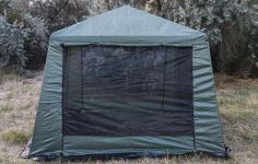 Палатка усиленная с юбкой, два входа, москитная сетка 320х320х245 см